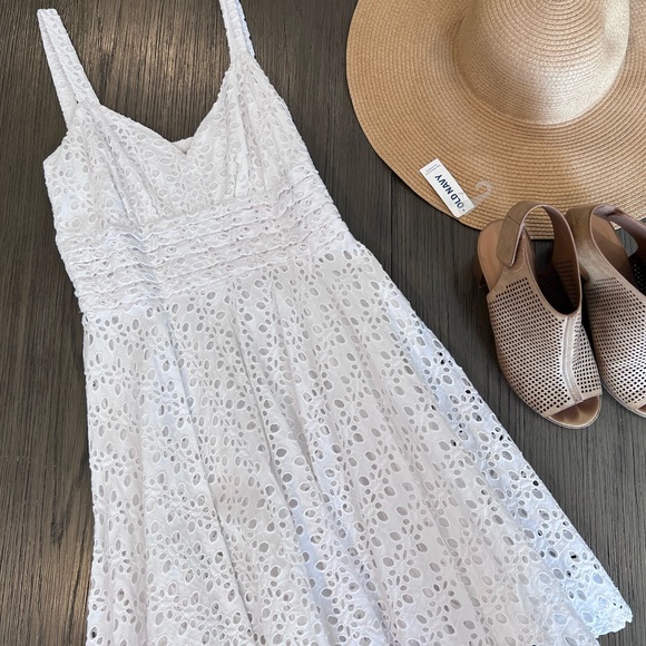 🔥White Summer Dress🔥 - Picture 3 of 8